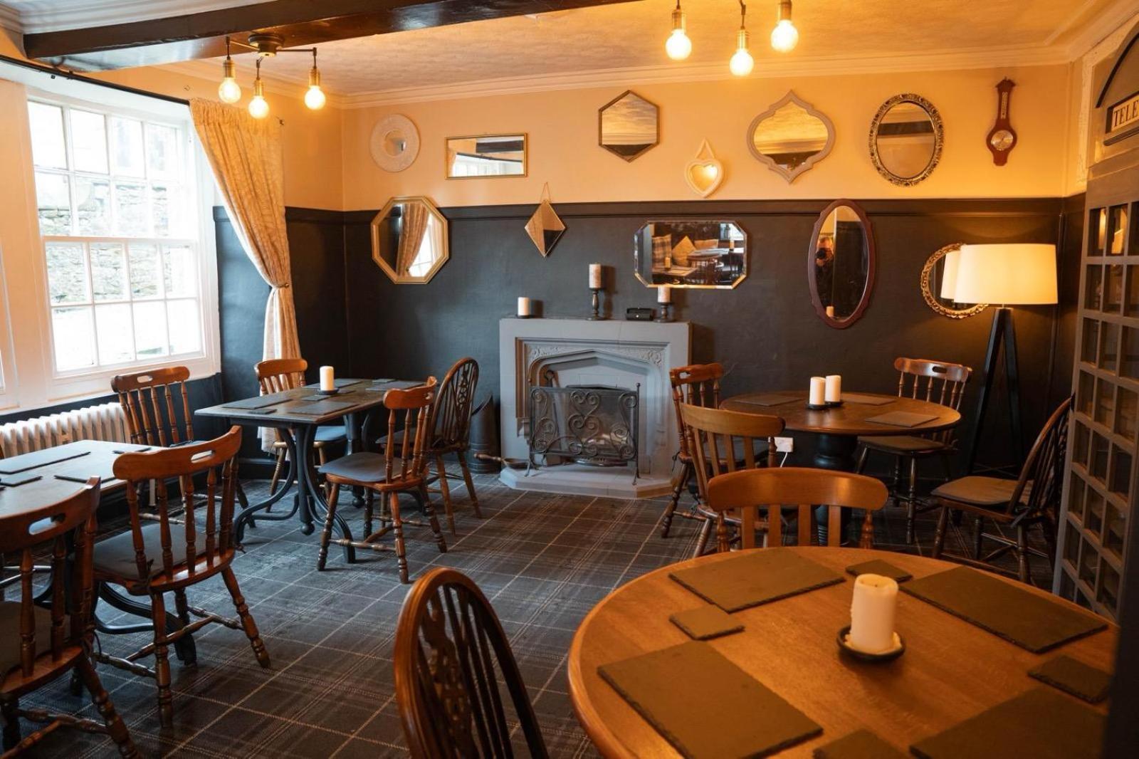 George Inn Tideswell Eksteriør bilde