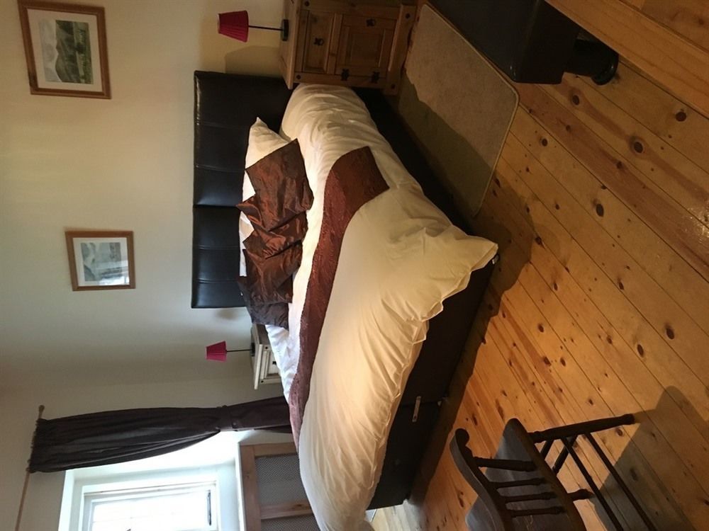 George Inn Tideswell Eksteriør bilde